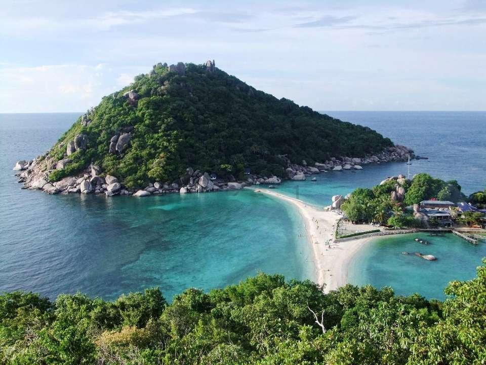 父母放权娃管钱，岂料信任被辜负，现场画面